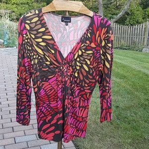 Colorful shirt great with leggings buy 2 get 2 fre